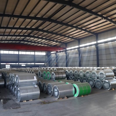 AZ150 Aluzinc galvanisierte Stahlrolle 600 - 1250mm Zincalume die Stahlspule