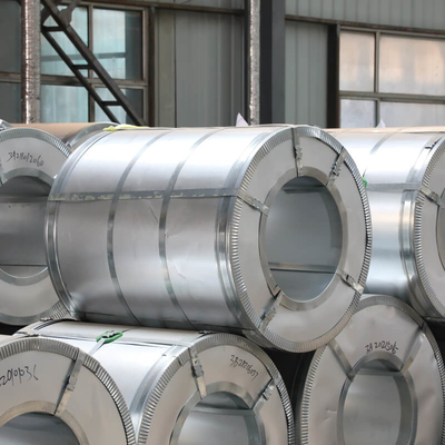 AZ150 Aluzinc galvanisierte Stahlrolle 600 - 1250mm Zincalume die Stahlspule