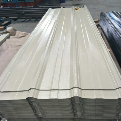 Farbe 30-275g/M2 beschichtete die Überdachung des weißen gewölbten Metalldachs des Blatt-600-1100mm